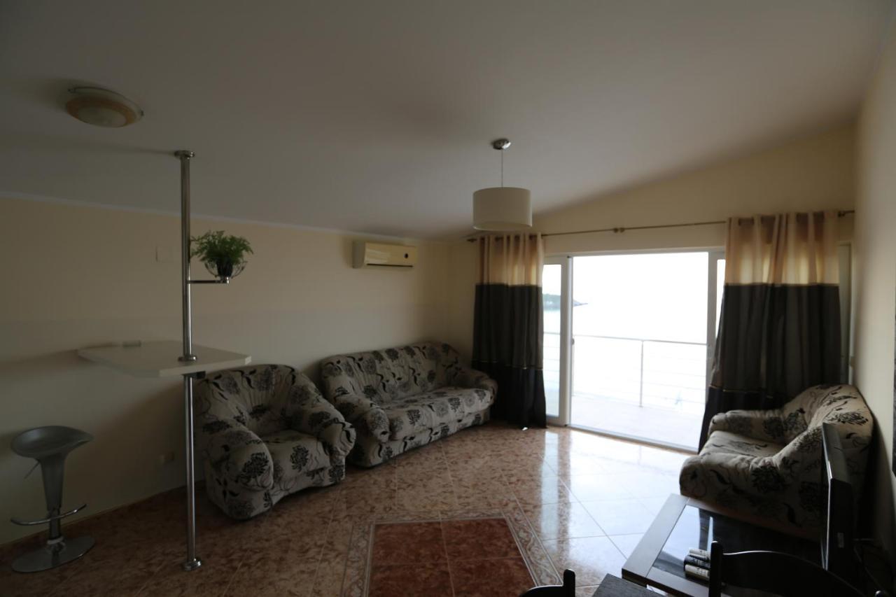 אוטייהא Kapriz Apartments מראה חיצוני תמונה