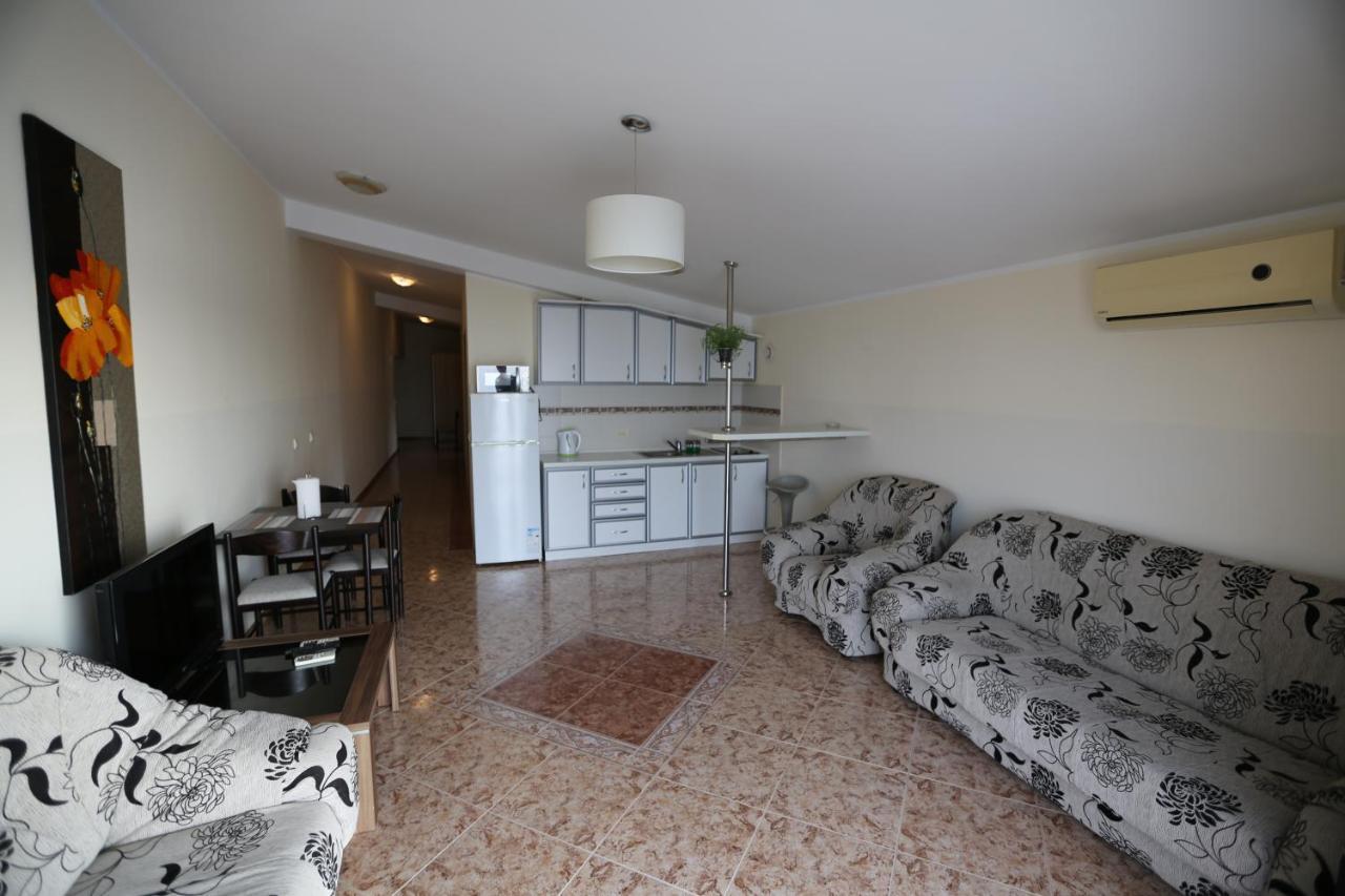 אוטייהא Kapriz Apartments מראה חיצוני תמונה