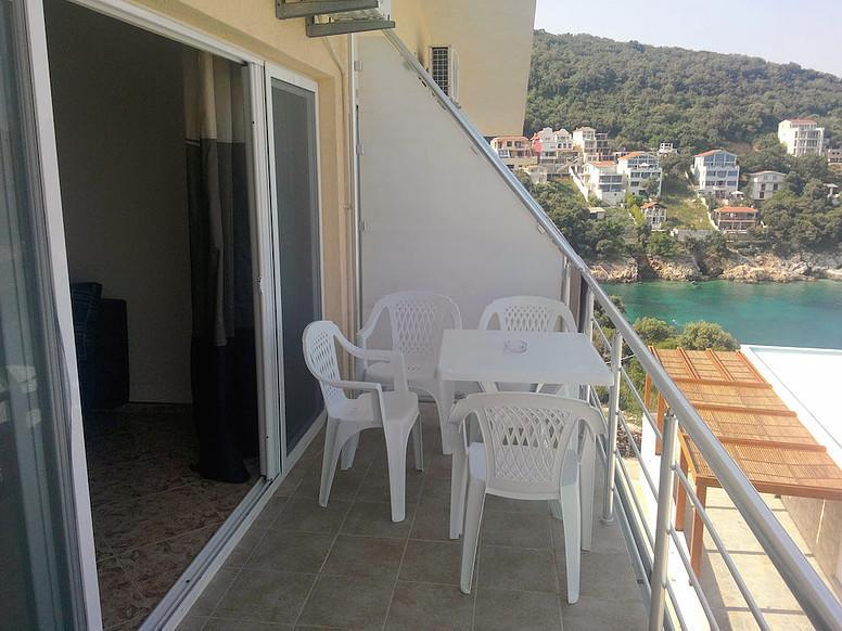 אוטייהא Kapriz Apartments מראה חיצוני תמונה